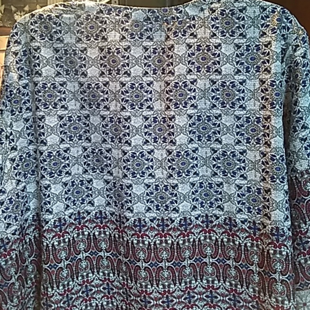 Blouse - Picture 2 of 4